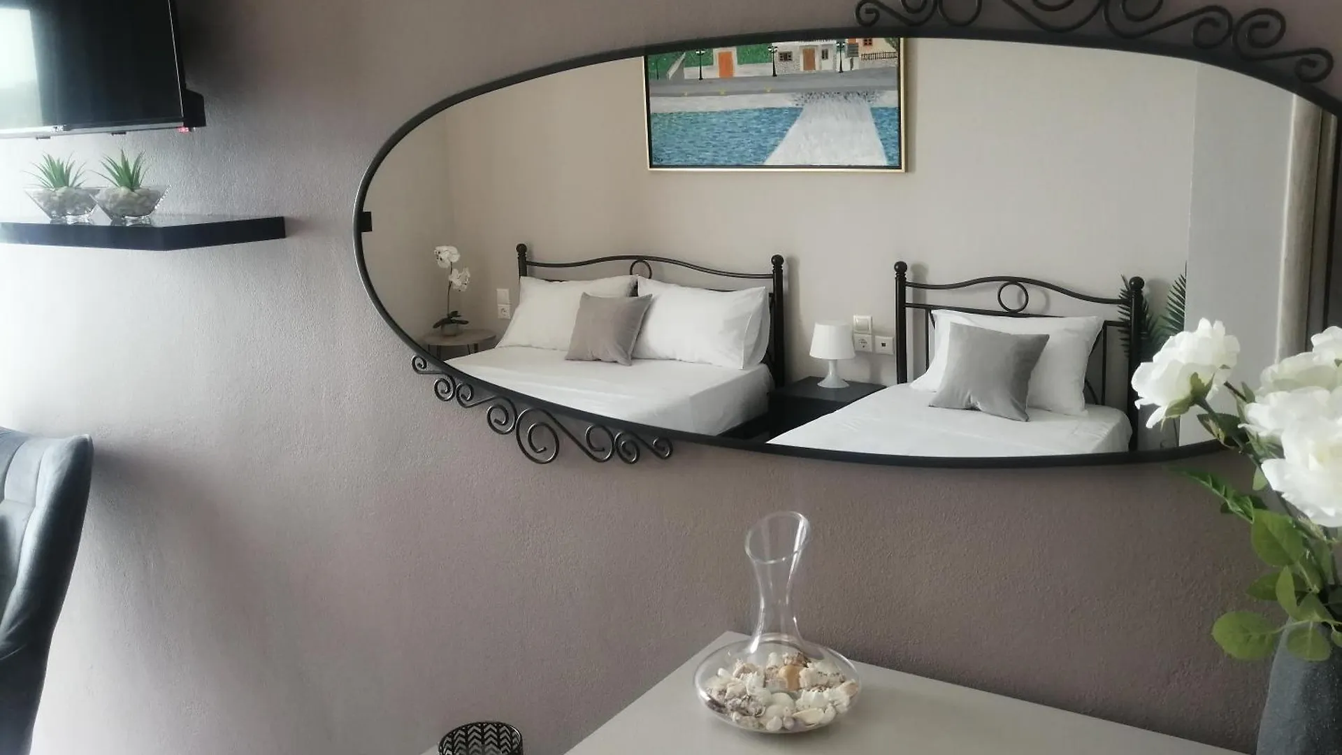 Anel Rooms Himarë 0*,